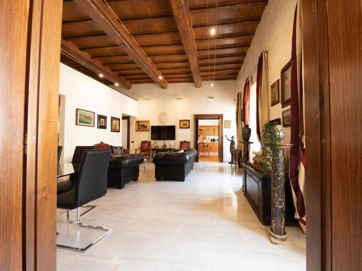 The Best Rent - Apartment With A View On Altare Della Patria Rome Bagian luar foto