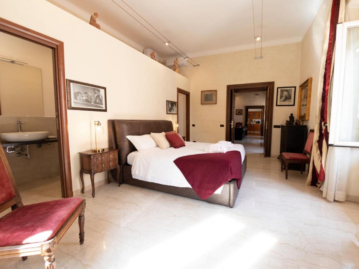 The Best Rent - Apartment With A View On Altare Della Patria Rome Bagian luar foto