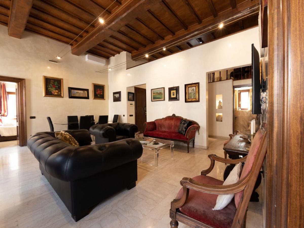The Best Rent - Apartment With A View On Altare Della Patria Rome Bagian luar foto
