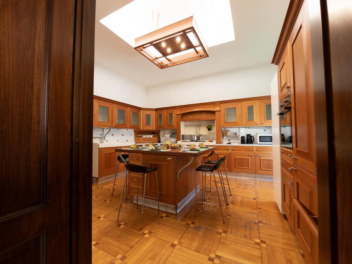 The Best Rent - Apartment With A View On Altare Della Patria Rome Bagian luar foto