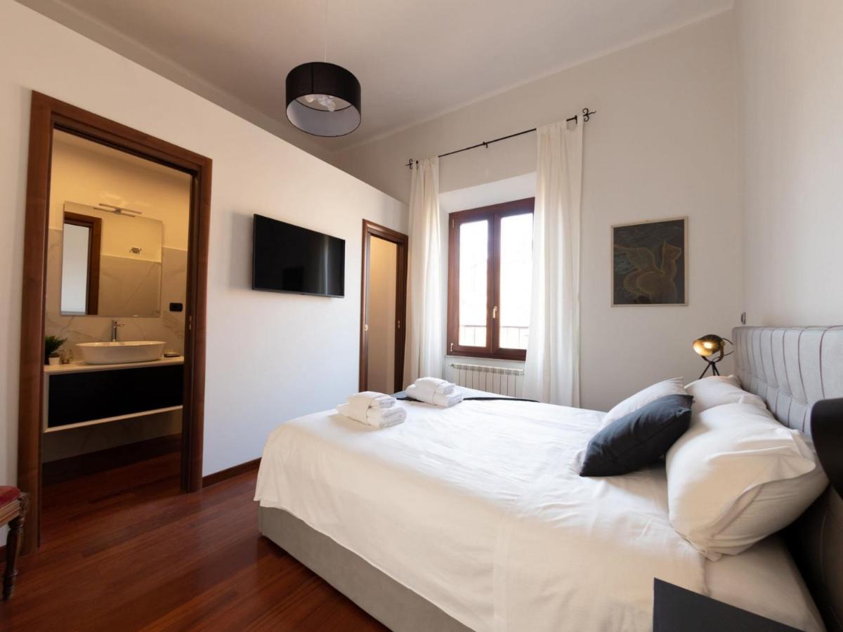 The Best Rent - Apartment With A View On Altare Della Patria Rome Bagian luar foto