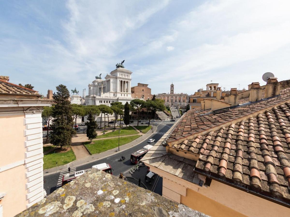 The Best Rent - Apartment With A View On Altare Della Patria Rome Bagian luar foto