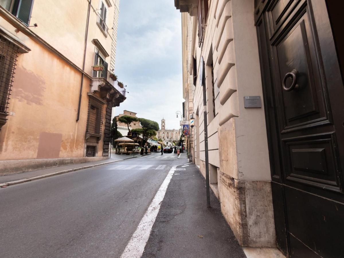 The Best Rent - Apartment With A View On Altare Della Patria Rome Bagian luar foto